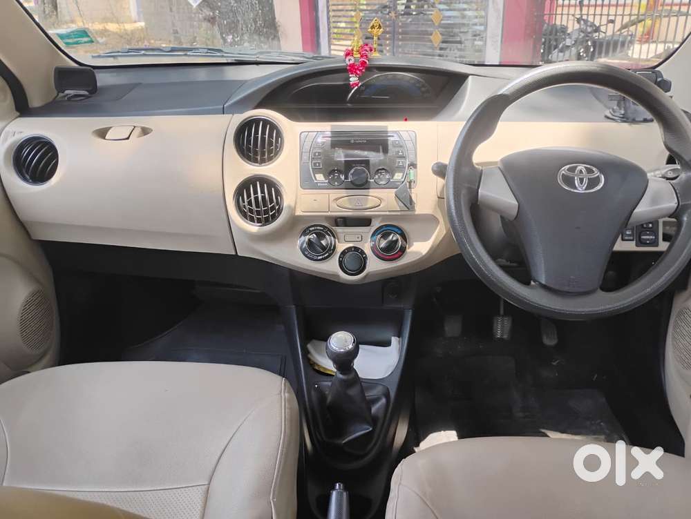 Toyota Etios 2010-2012 V, 2016, Petrol