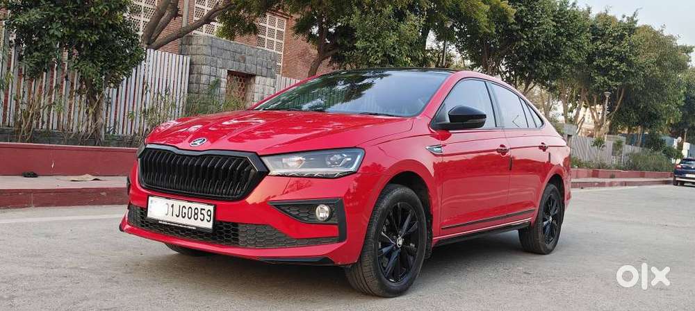 Skoda Slavia Ambition 1.5l Tsi Dsg Dual Tone, 2025, Petrol