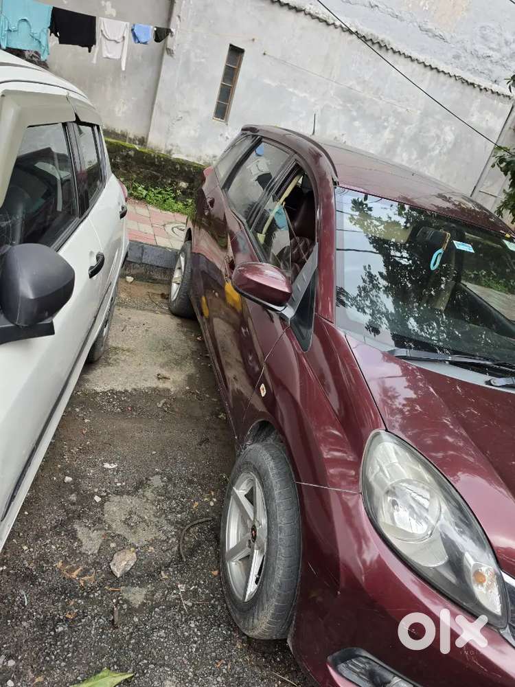 Honda Mobilio 1.5 V 2015