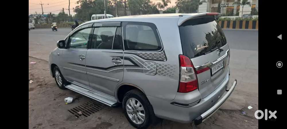 Toyota Innova 2010