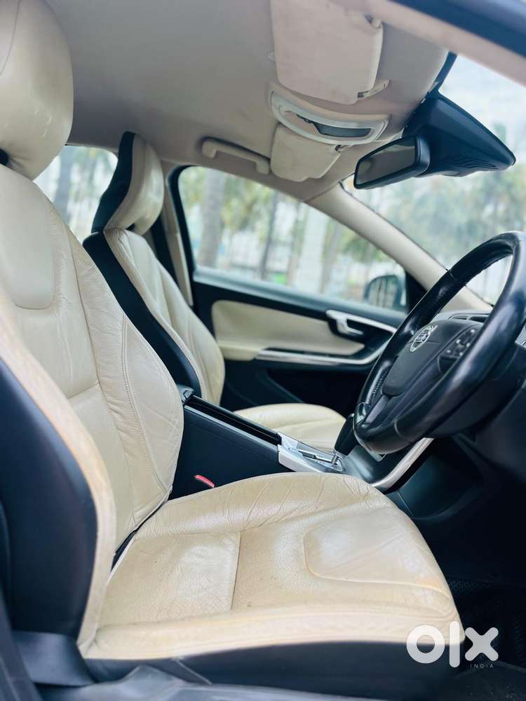 Volvo S60 Kinetic D3, 2012, Diesel