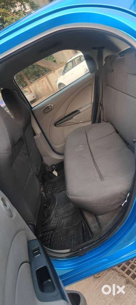 Toyota Etios Liva 2011-2012 G, 2012, Petrol