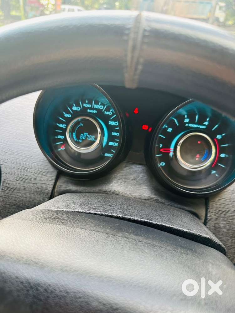 Mahindra Xuv500 &ndash; 2016 | First Owner | 89,000 Km