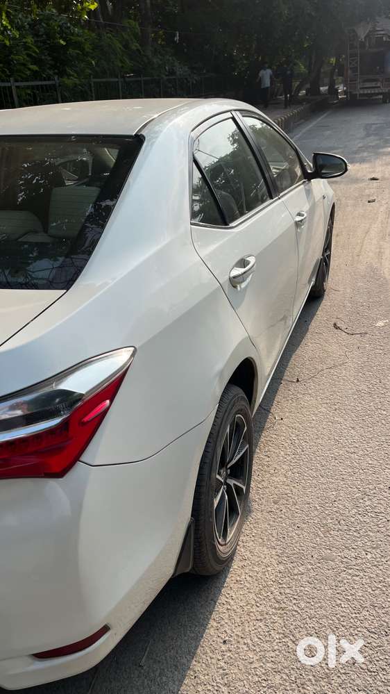 Toyota Corolla Altis 2018 Petrol Well Maintained