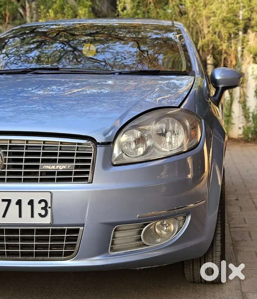 Fiat Linea Emotion Diesel 2011  Sunroof  Climate Ac  Touchscreen