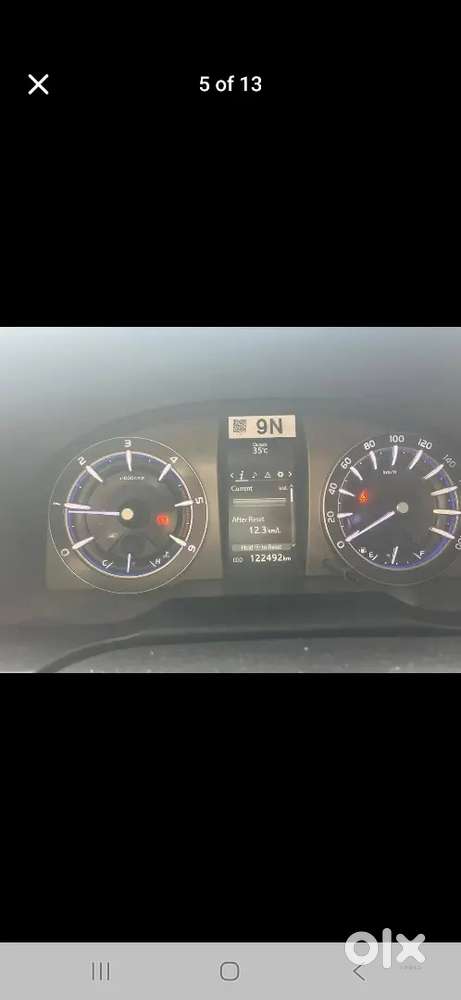 Innova Crysta 2.5 V 2021