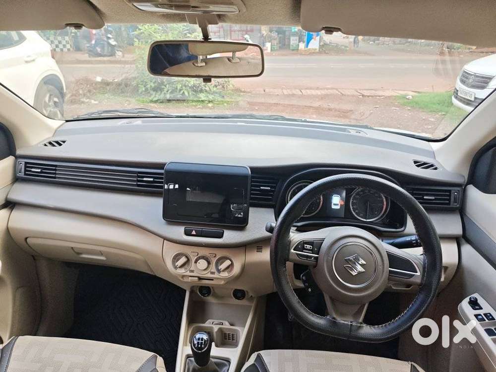 Maruti Suzuki Ertiga Vxi (o) Cng, 2025, Petrol