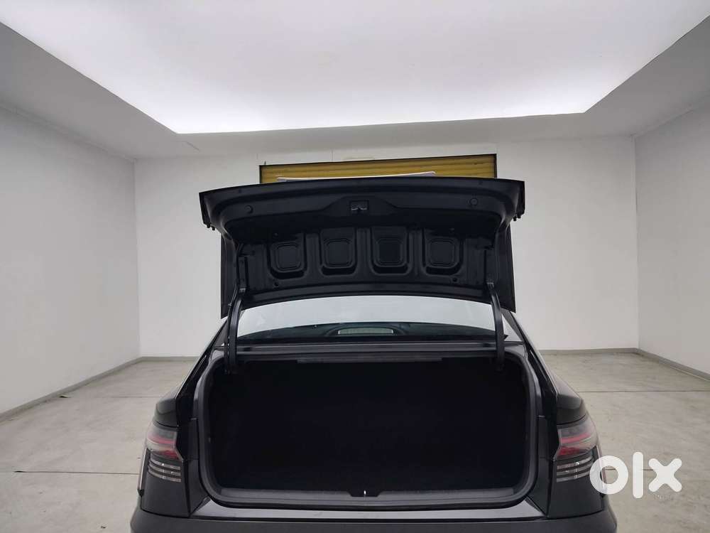 Hyundai Verna 1.5 Sx Petrol Mt, 2023, Petrol