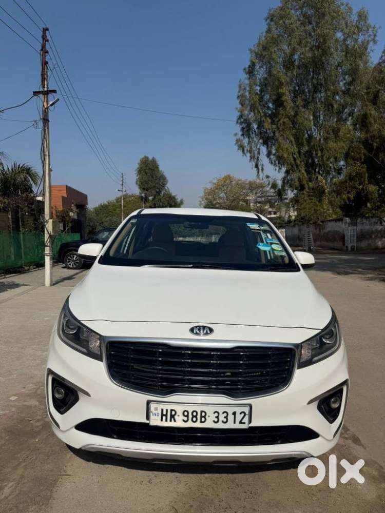 Kia Carnival Premium, 2021, Diesel