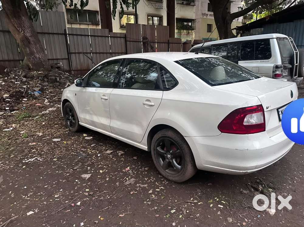 Skoda Rapid Petrol 2012