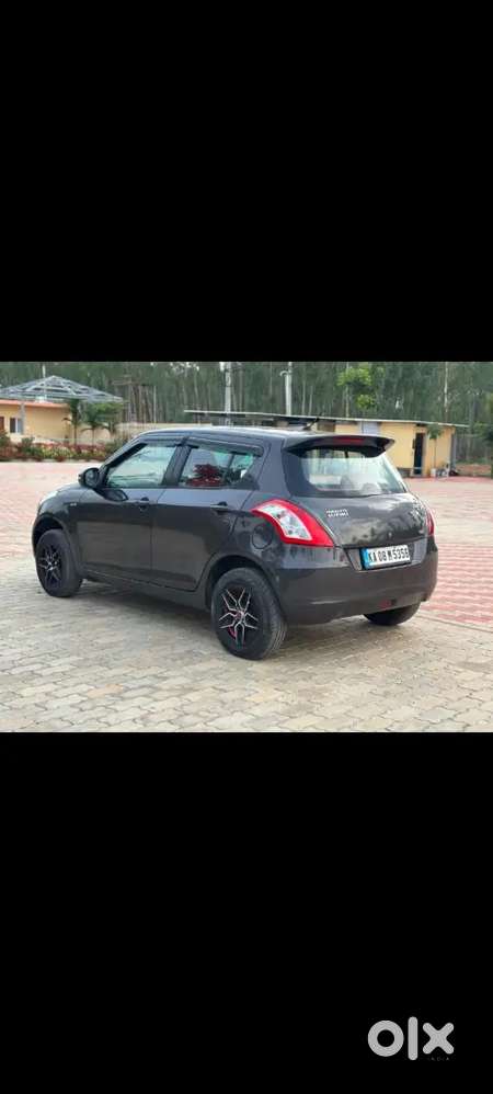 Maruti Suzuki Swift VXi 2017