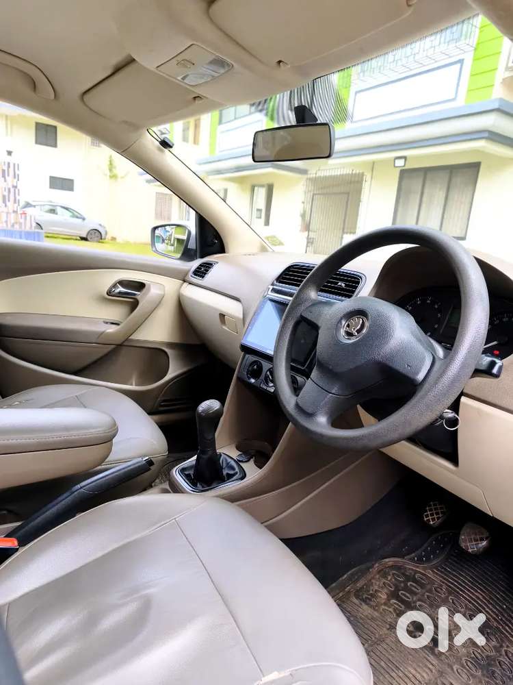 Skoda Rapid 1.6 Ambition 2014