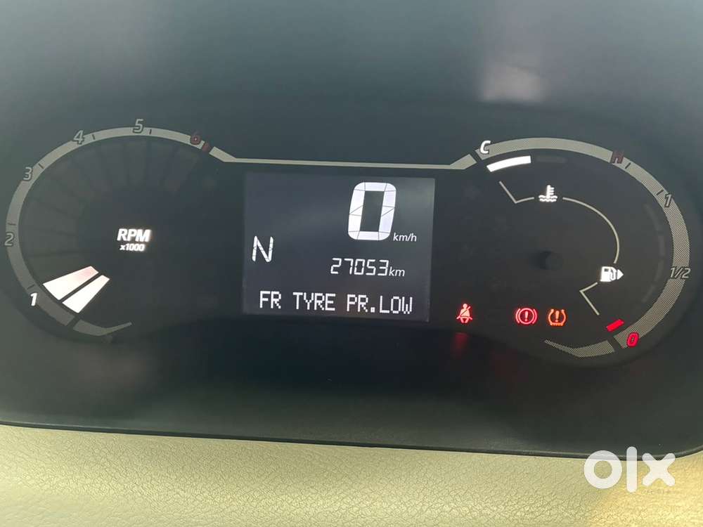 Nissan Magnite 2024 Petrol Well Maintained