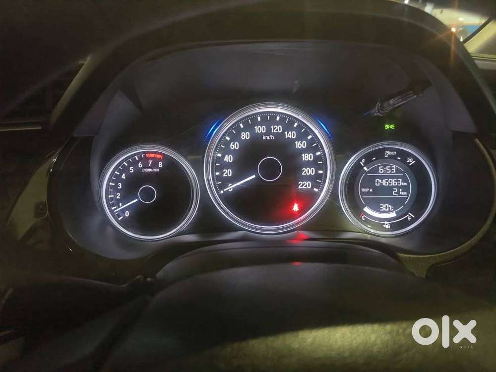 Honda City I-vtec V, 2018, Petrol