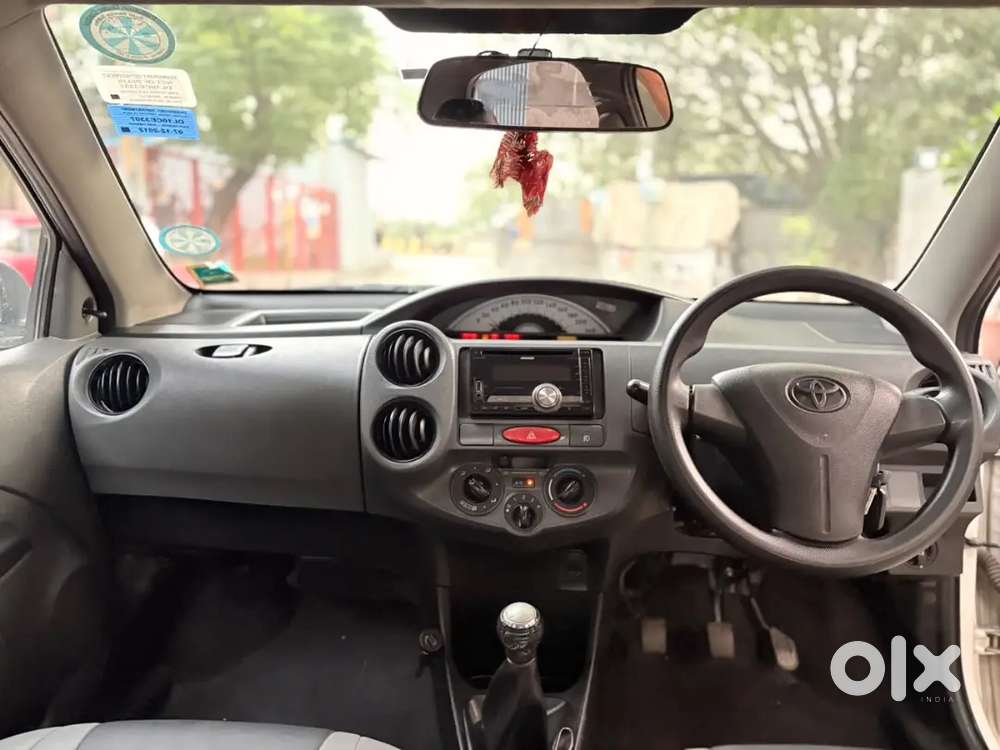 Toyota Etios Sportivo 2012