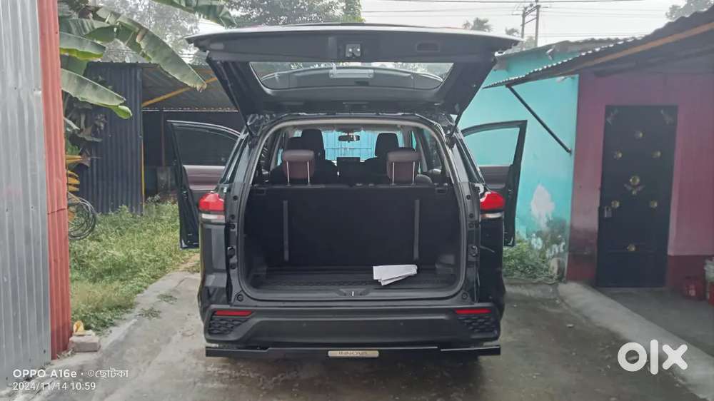Toyota Innova Hycross 2024 Variant Ready
