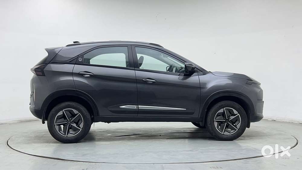 Tata Nexon Creative Plus 1.2 Revotron Petrol 6 Mt, 2024, Petrol