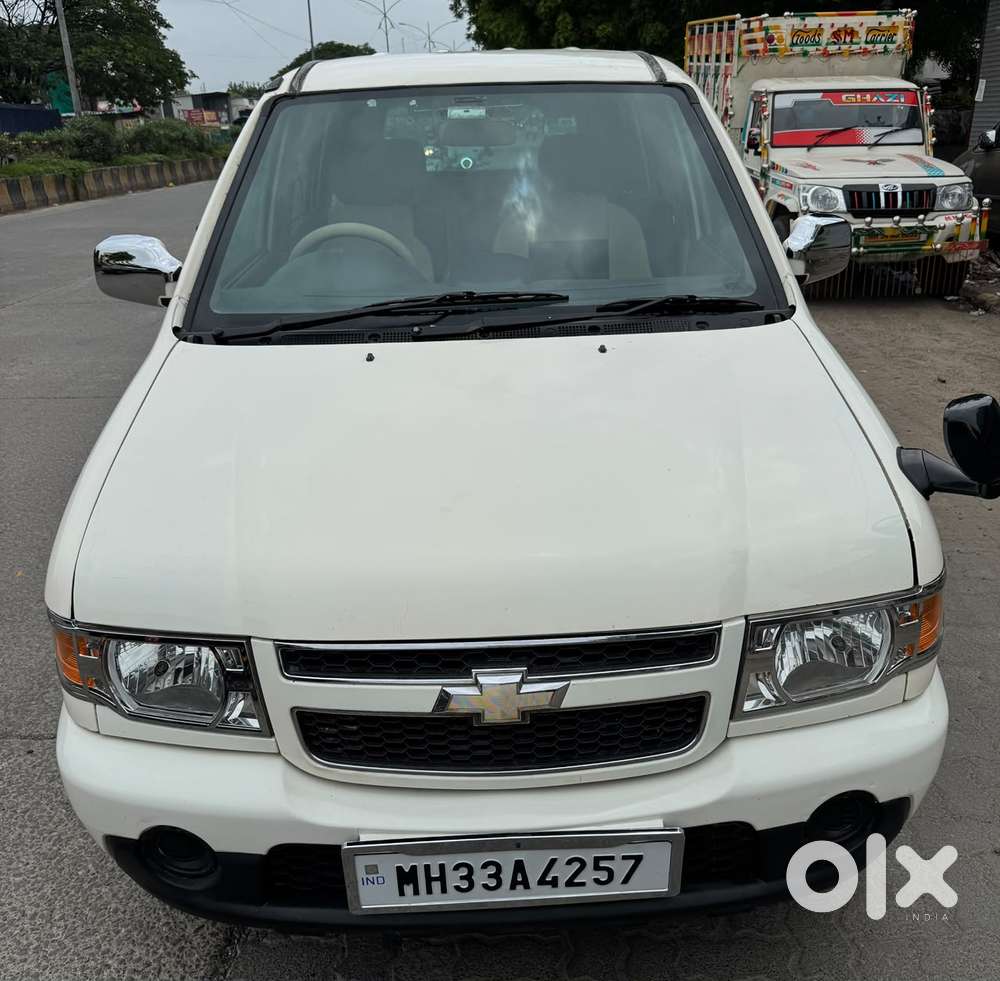 Chevrolet Tavera Neo Ls B3 - 10 Seats Bsii, 2015, Diesel