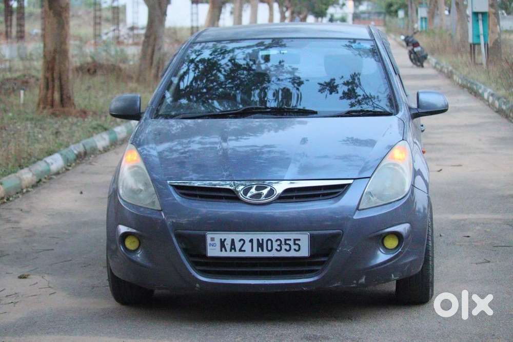 Hyundai Car Manual 2011