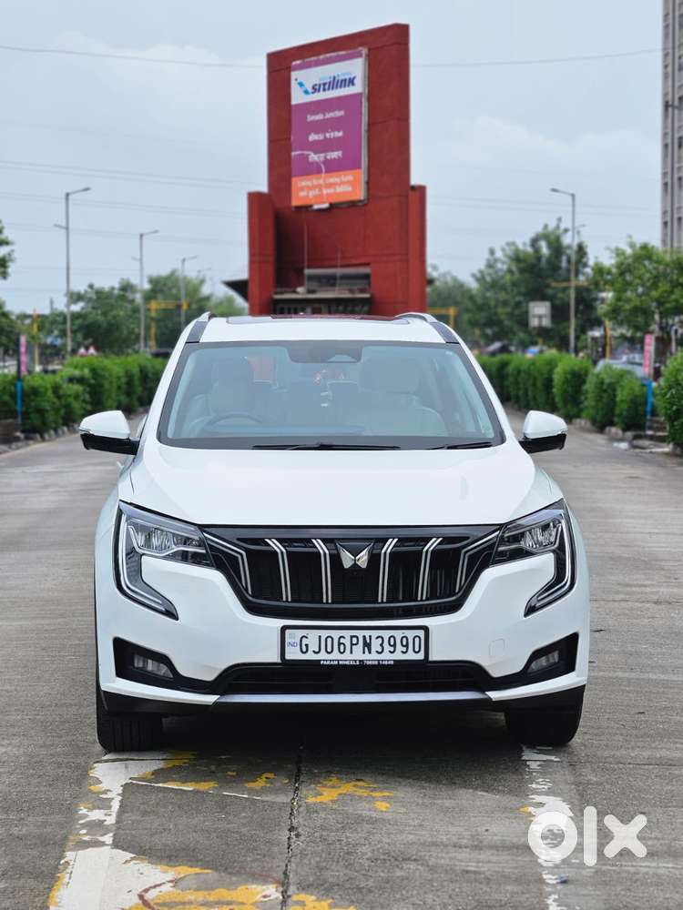 Mahindra Xuv700 2.2 Ax 7 Diesel Mt Luxury Pack Str, 2023, Diesel