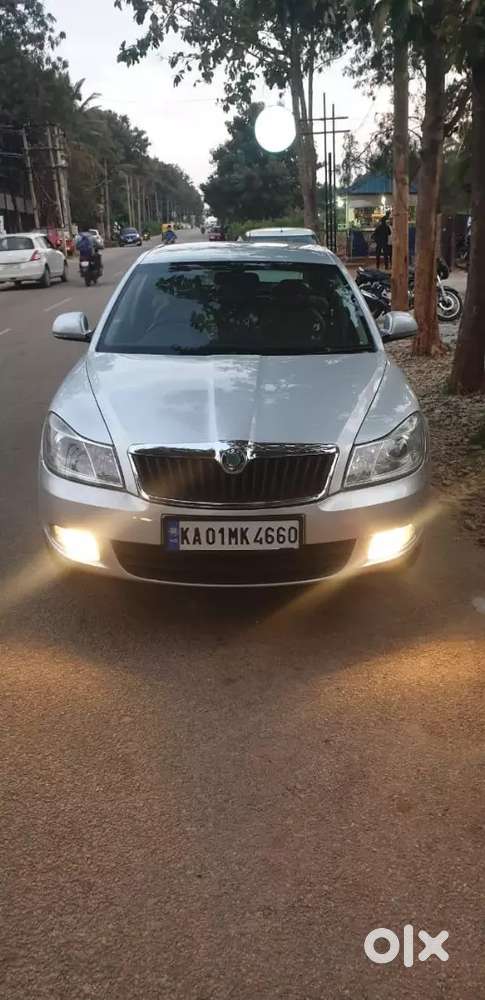 Skoda Laura Elegance 2013
