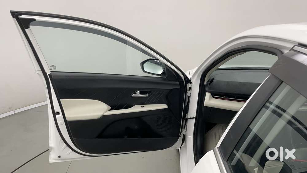 Hyundai Verna 1.5 Sx Petrol Mt, 2025, Petrol