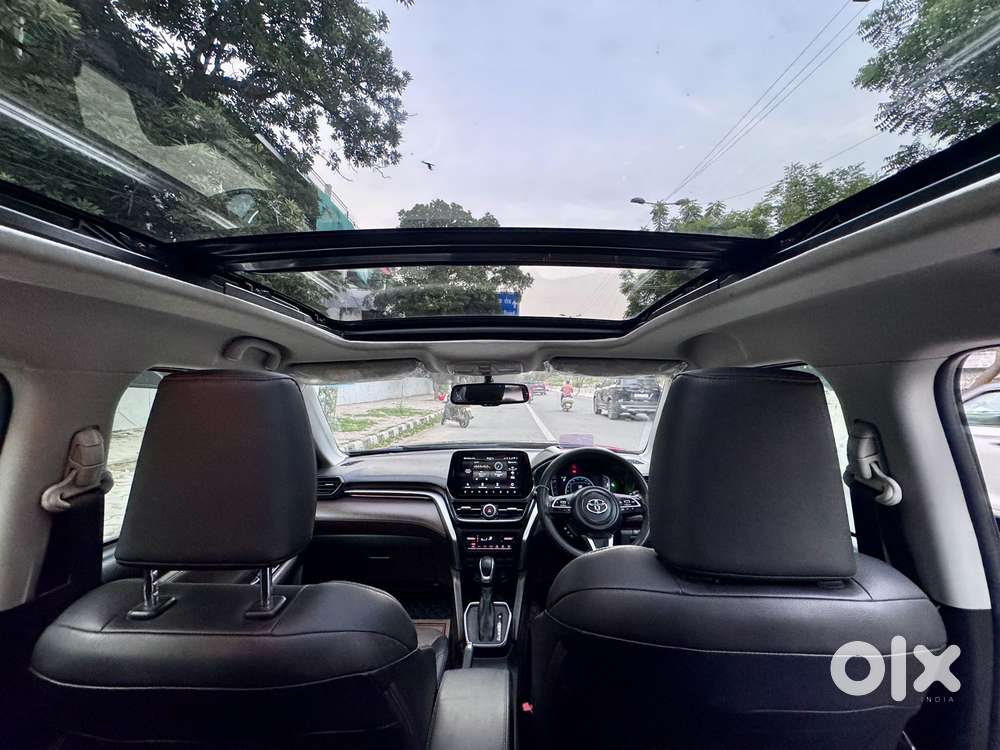 Toyota Urban Cruiser Hyryder 1.5 V Hybrid, 2023, Petrol