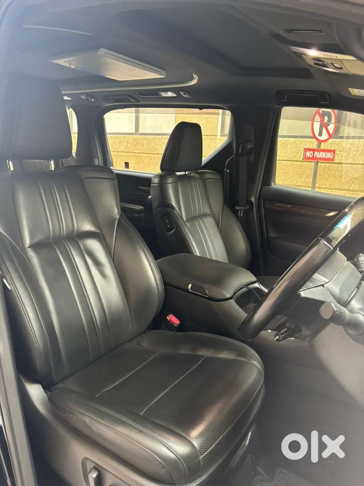 Toyota Vellfire Hybrid 2022