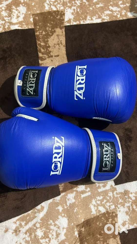 Boxing cheap gloves olx