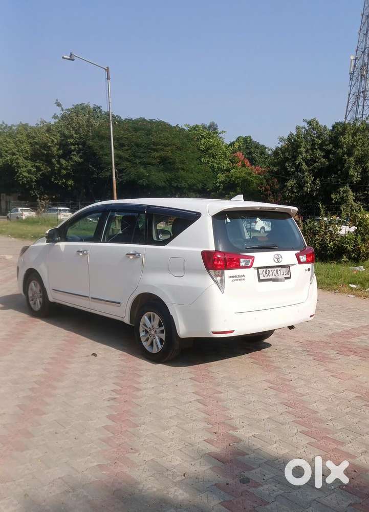 Toyota Innova Crysta [2020-ongoing] 2.7 Gx At 8 Str, 2022, Diesel
