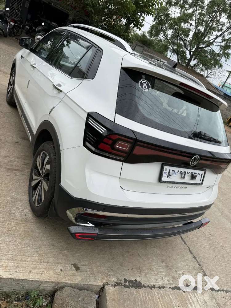 Volkswagen Taigun 2023 Petrol 33000 Km Driven