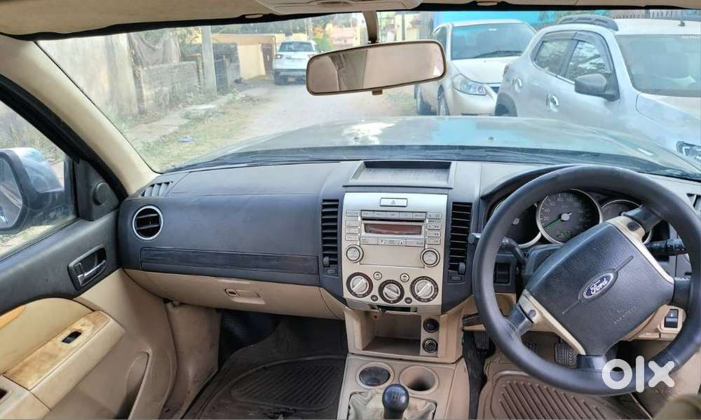 Ford Endeavour 2.5 4x2 Mt, 2012, Diesel