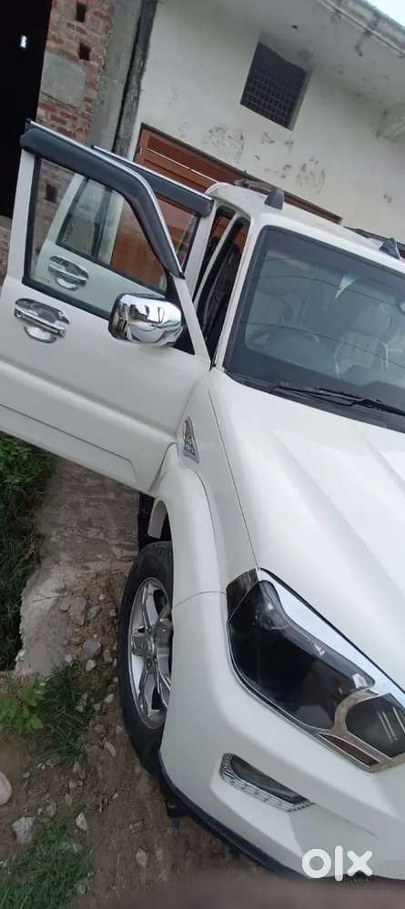 Mahindra Scorpio Diesel 2017 S.10 Urjent Sele