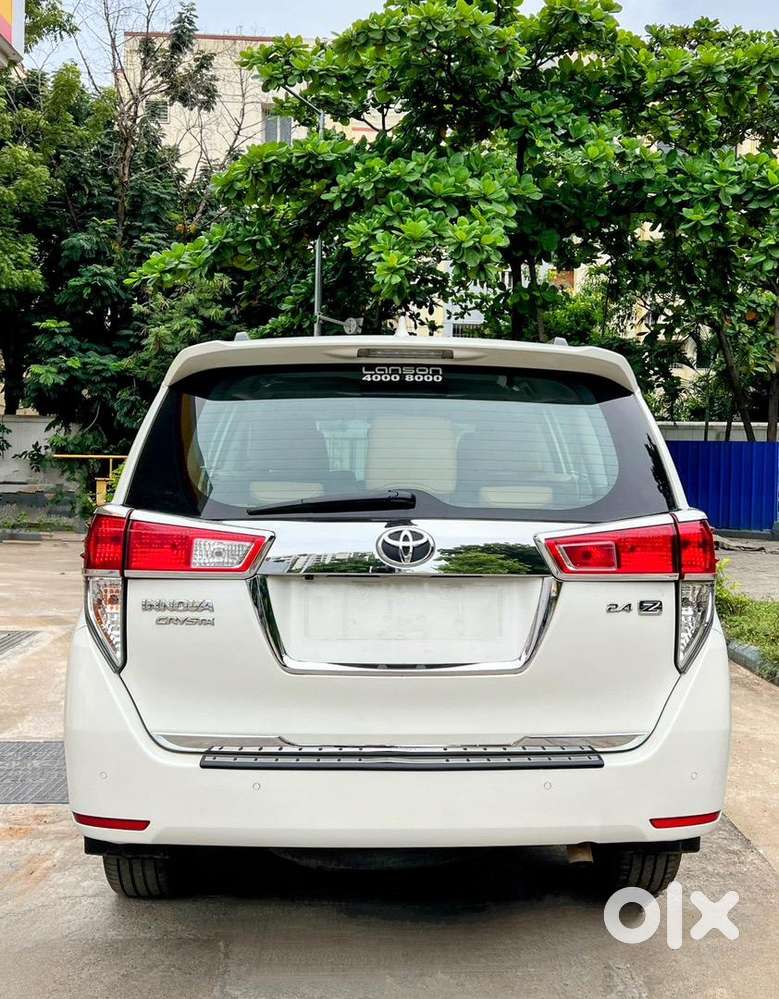 Toyota Innova Crysta 2021