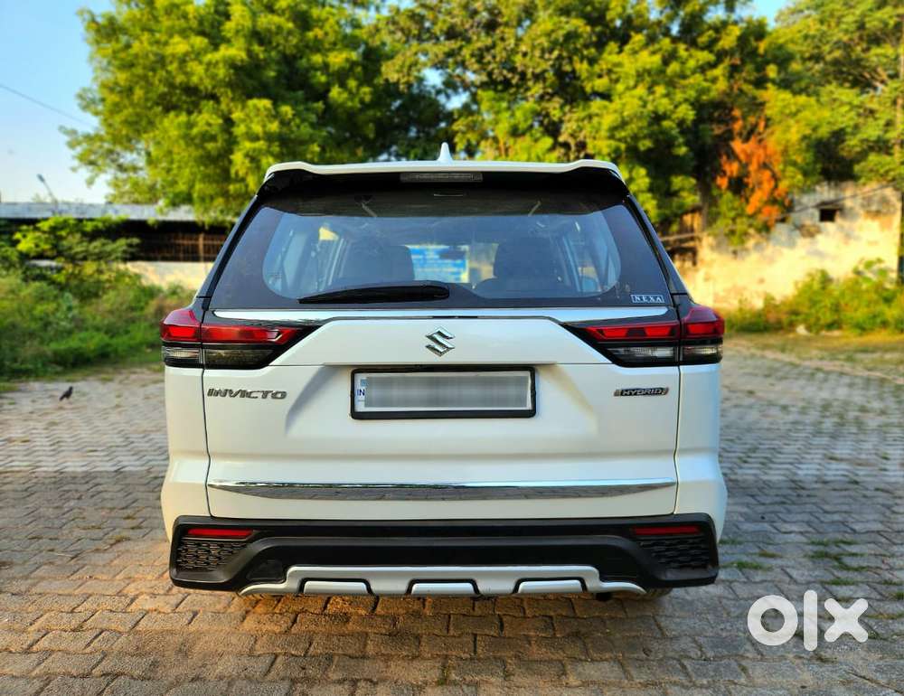 Maruti Suzuki Invicto Zeta Plus 7str, 2024, Petrol