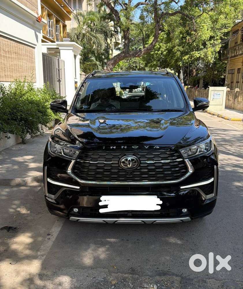 Toyota Innova Hycross 2.0 Zx (o) Hybrid 7 Str, 2023, Petrol