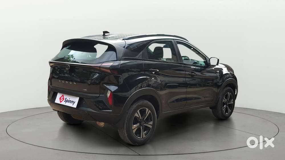 Tata Nexon Creative Plus S 1.2 Revotron Petrol 6 Mt, 2025, Cng & Hyb..
