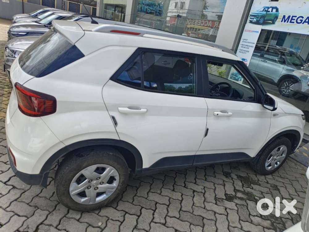 Hyundai Venue S Diesel, 2021, Diesel