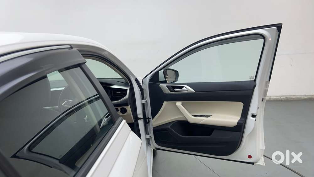 Volkswagen Virtus Highline Plus 1.0 Tsi At, 2024, Petrol