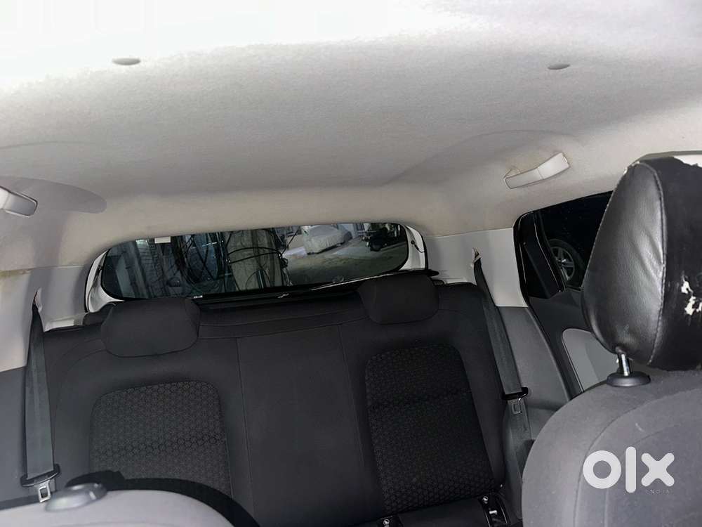 Tata Altroz Petrol 2021