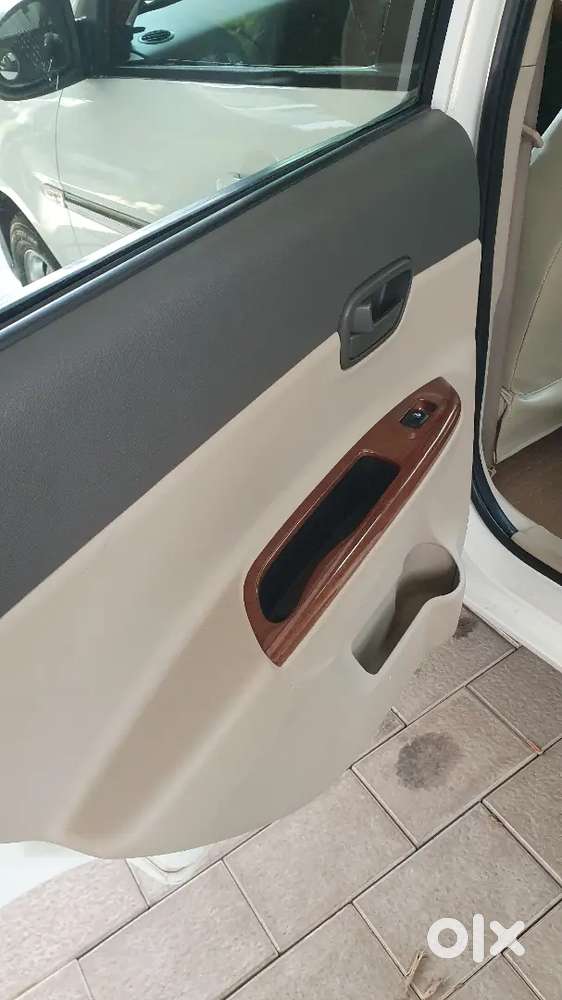 Hyundai Verna Crdi Sx Vgt 2009 Model