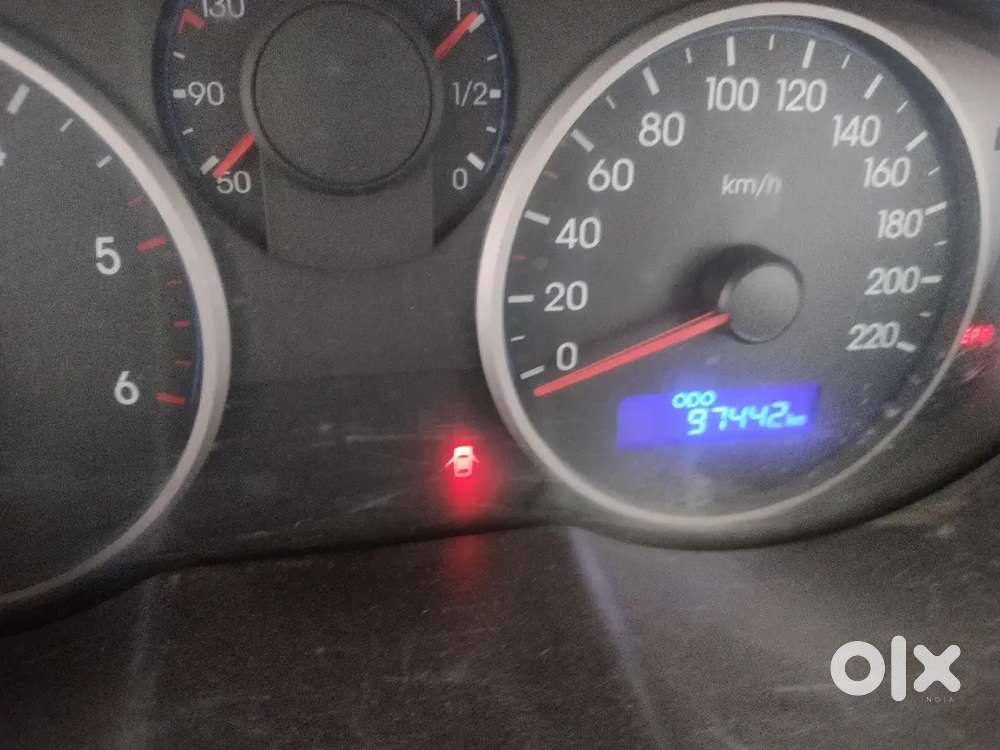 Hyundai I20 2011 Diesel Well Maintained, Owner Defence Personal