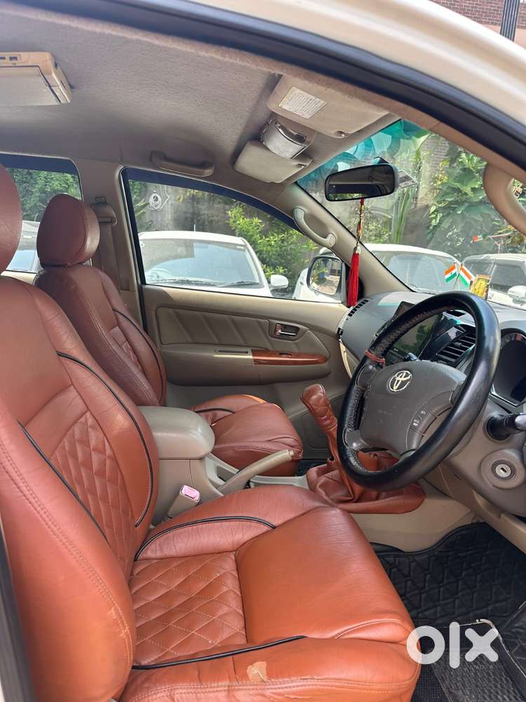 Toyota Fortuner 3.0 4x2 Mt, 2011, Diesel