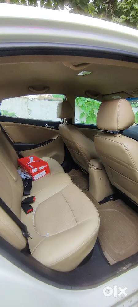 Hyundai Verna Crdi 2012