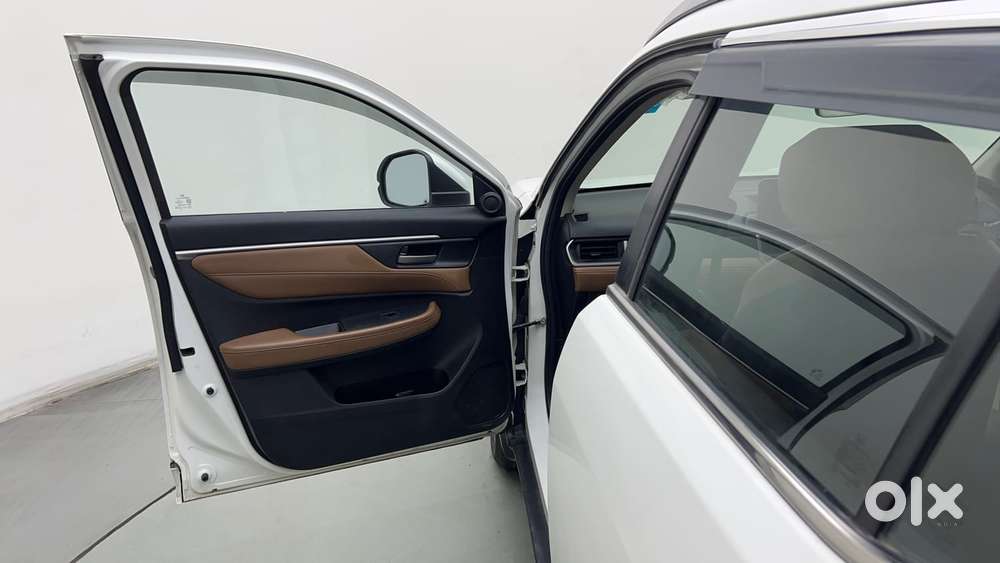 Honda Elevate Zx Cvt, 2023, Petrol