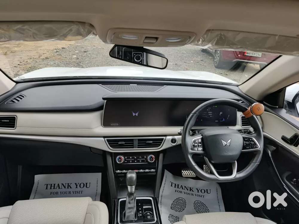 Mahindra Xuv700 2.2 Ax 7 Diesel At Luxury Pack Str Awd, 2022, Diesel