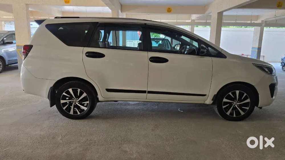 Toyota Innova Crysta 2022 Diesel 37200 Km Driven
