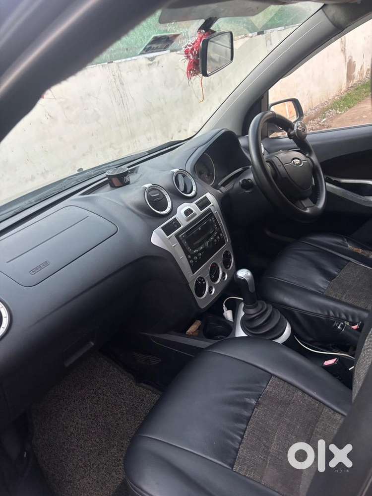 Ford Figo 2011 Diesel 75000 Km Driven