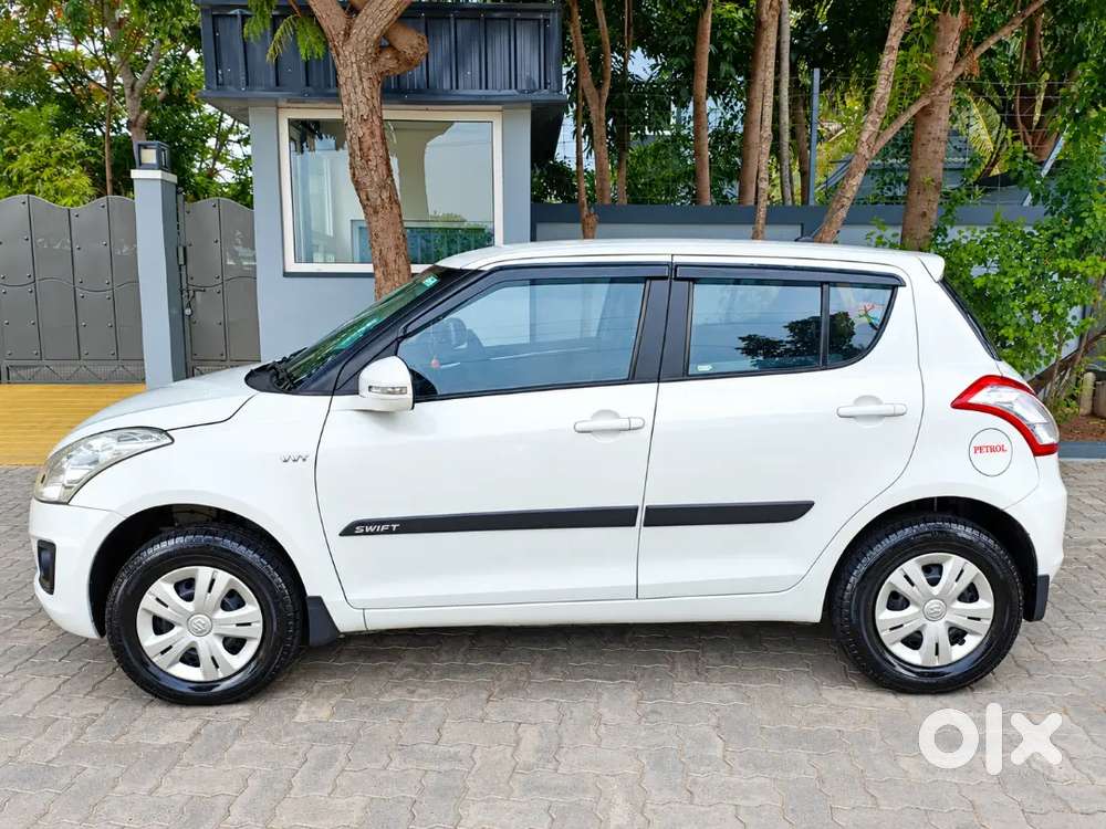 Maruti Suzuki Swift Vxi 2017