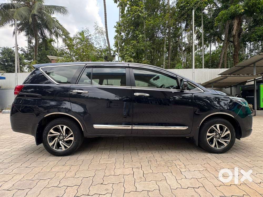 Toyota Innova Crysta 2.4 Gx Limited Edition At 8 Str, 2021, Diesel